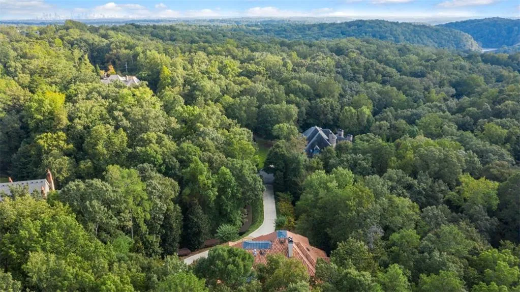 4745 Riverview Road, Atlanta, Georgia 30327, 5 Bedrooms Bedrooms, ,5 BathroomsBathrooms,Residential,Sold,4745 Riverview Road,6788110