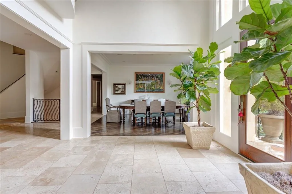 4745 Riverview Road, Atlanta, Georgia 30327, 5 Bedrooms Bedrooms, ,5 BathroomsBathrooms,Residential,Sold,4745 Riverview Road,6788110