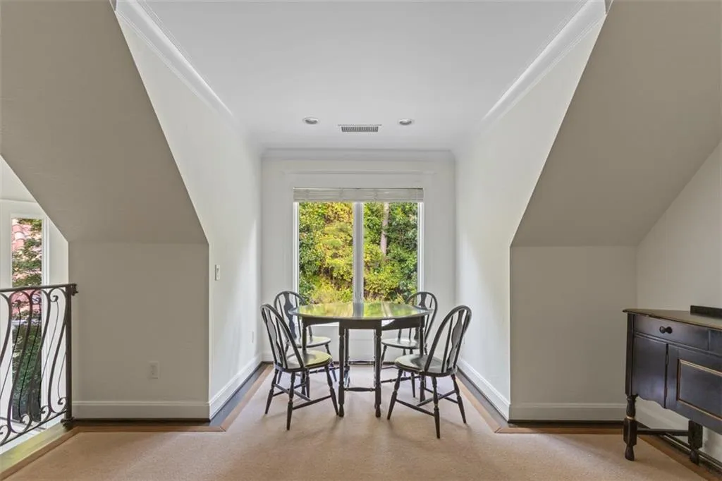 4745 Riverview Road, Atlanta, Georgia 30327, 5 Bedrooms Bedrooms, ,5 BathroomsBathrooms,Residential,Sold,4745 Riverview Road,6788110