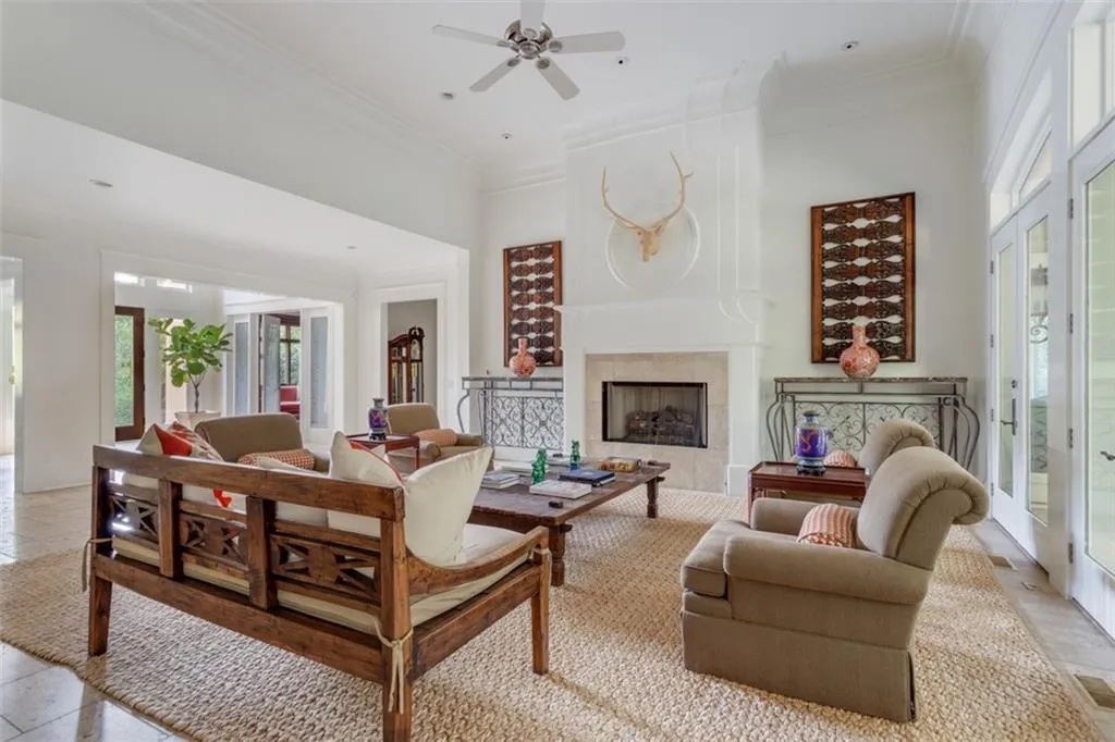 4745 Riverview Road, Atlanta, Georgia 30327, 5 Bedrooms Bedrooms, ,5 BathroomsBathrooms,Residential,Sold,4745 Riverview Road,6788110