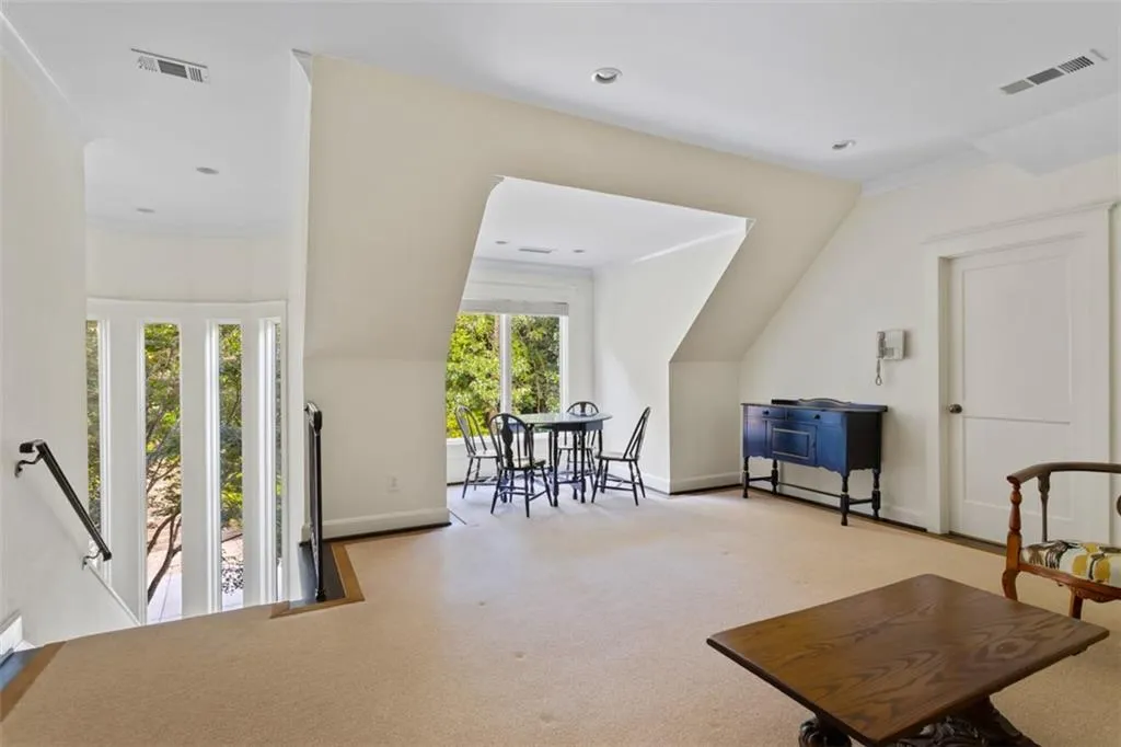 4745 Riverview Road, Atlanta, Georgia 30327, 5 Bedrooms Bedrooms, ,5 BathroomsBathrooms,Residential,Sold,4745 Riverview Road,6788110