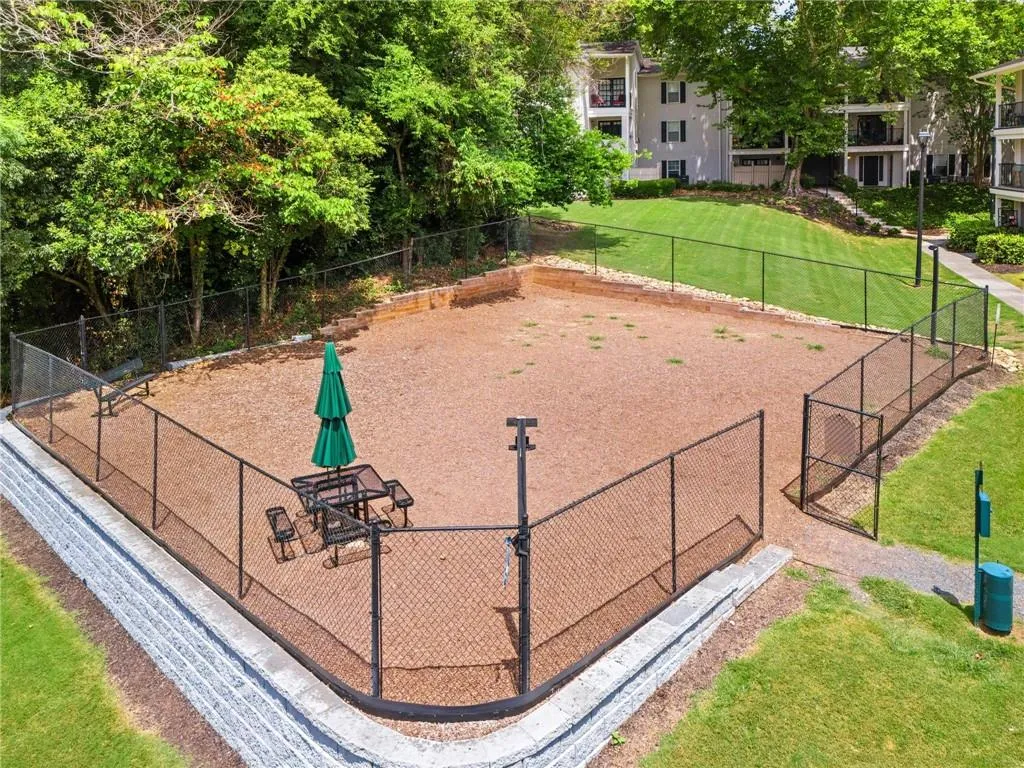 1150 Collier Road Nw Unit A10, Atlanta, Georgia 30318, 1 Bedroom Bedrooms, ,1 BathroomBathrooms,Residential,For Sale,1150 Collier Road Nw Unit A10,7612955