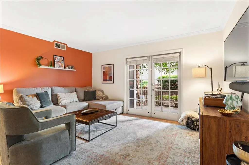 1150 Collier Road Nw Unit A10, Atlanta, Georgia 30318, 1 Bedroom Bedrooms, ,1 BathroomBathrooms,Residential,For Sale,1150 Collier Road Nw Unit A10,7612955