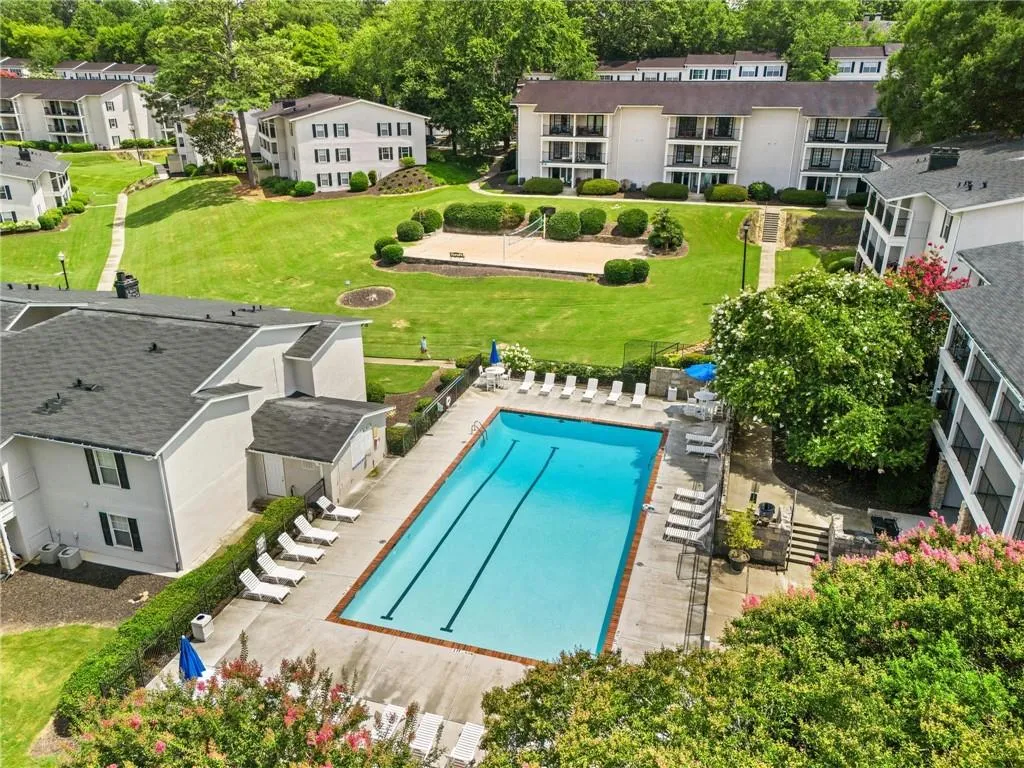1150 Collier Road Nw Unit A10, Atlanta, Georgia 30318, 1 Bedroom Bedrooms, ,1 BathroomBathrooms,Residential,For Sale,1150 Collier Road Nw Unit A10,7612955