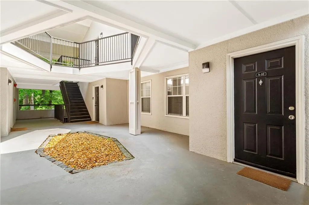 1150 Collier Road Nw Unit A10, Atlanta, Georgia 30318, 1 Bedroom Bedrooms, ,1 BathroomBathrooms,Residential,For Sale,1150 Collier Road Nw Unit A10,7612955