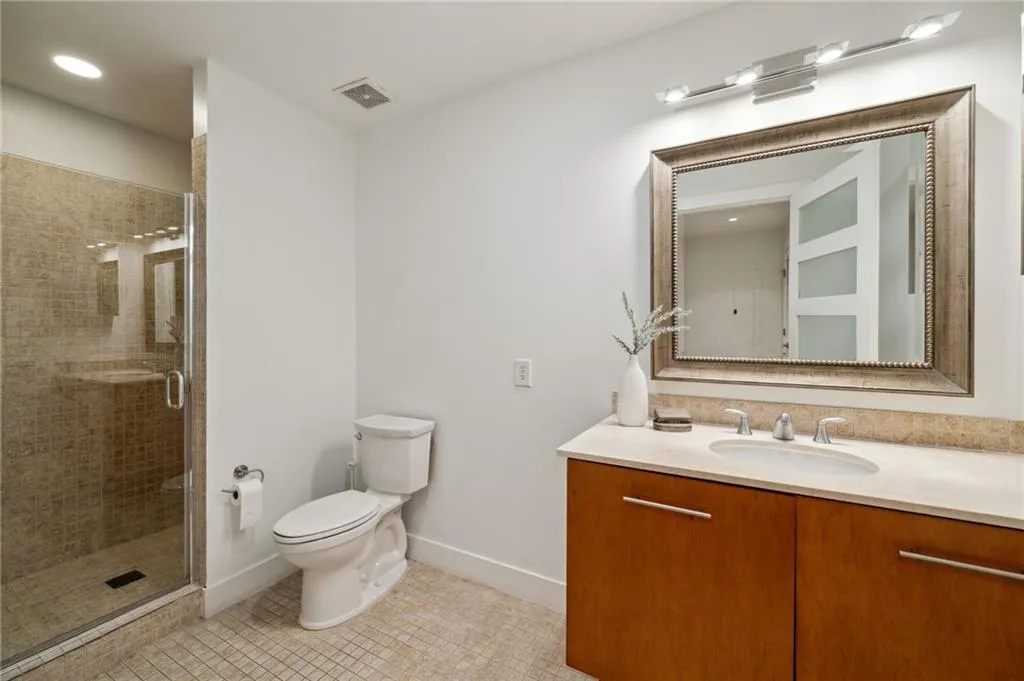 20 10th Street Nw Unit 2003, Atlanta, Georgia 30309, 3 Bedrooms Bedrooms, ,3 BathroomsBathrooms,Residential,For Sale,20 10th Street Nw Unit 2003,7567635