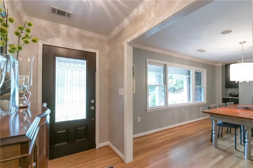 300 Beachland Drive, Sandy Springs, Georgia 30342, 5 Bedrooms Bedrooms, ,3 BathroomsBathrooms,Residential,Sold,300 Beachland Drive,5885000
