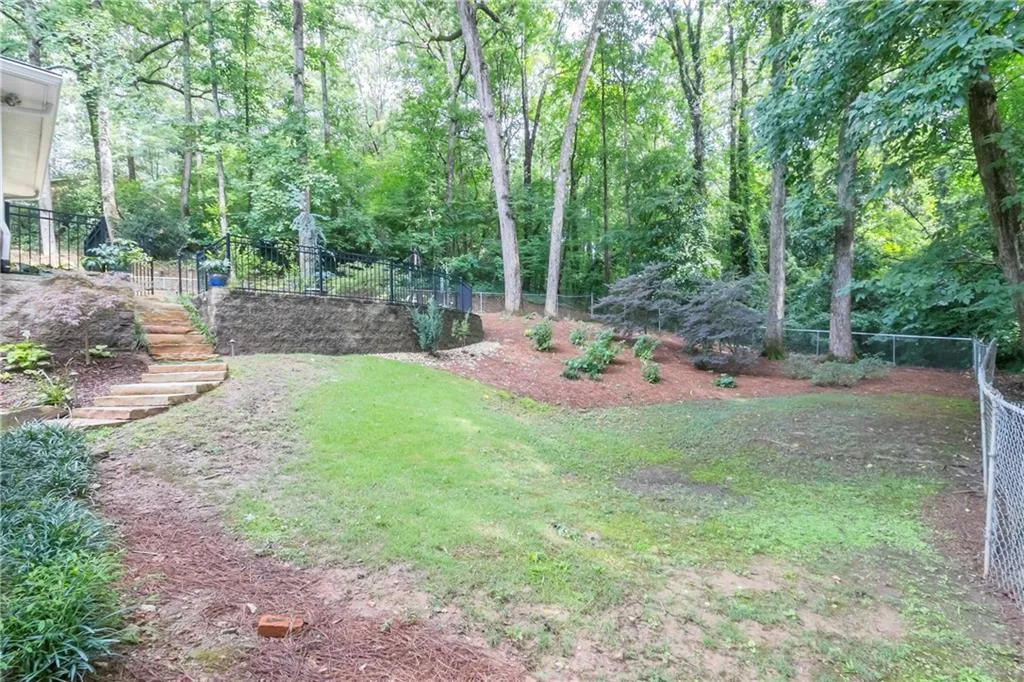 300 Beachland Drive, Sandy Springs, Georgia 30342, 5 Bedrooms Bedrooms, ,3 BathroomsBathrooms,Residential,Sold,300 Beachland Drive,5885000