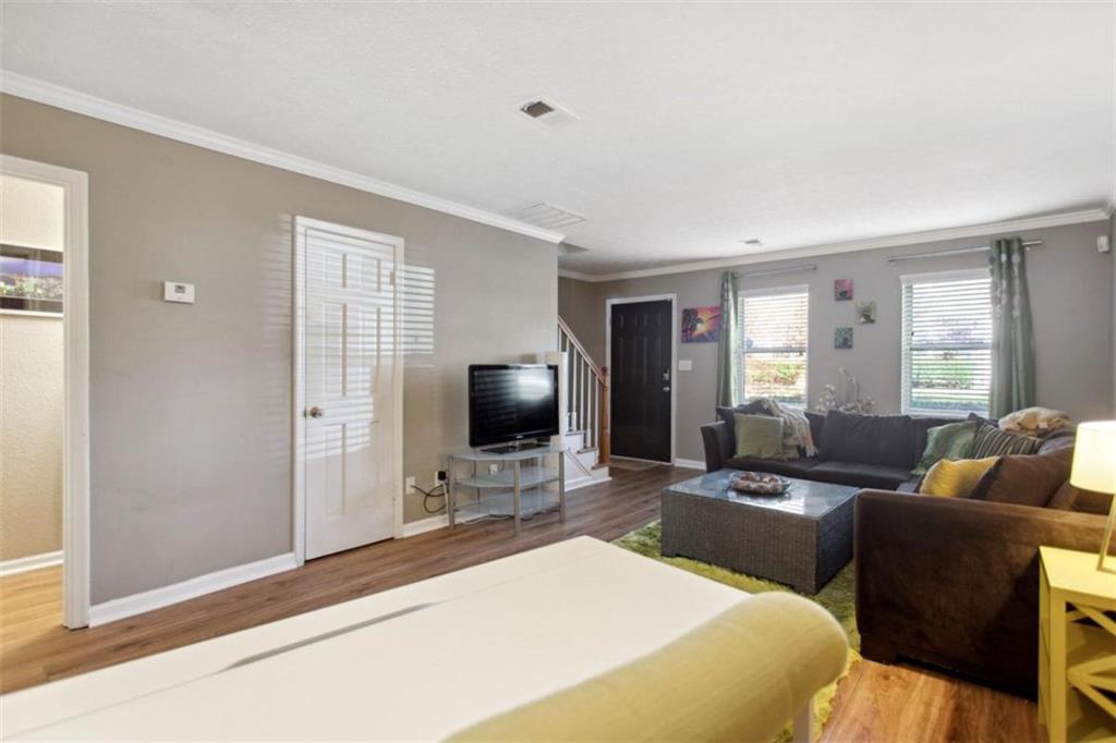 155 N River Unit B, Sandy Springs, Georgia 30350, 2 Bedrooms Bedrooms, ,2 BathroomsBathrooms,Residential,Sold,155 N River Unit B,7301789