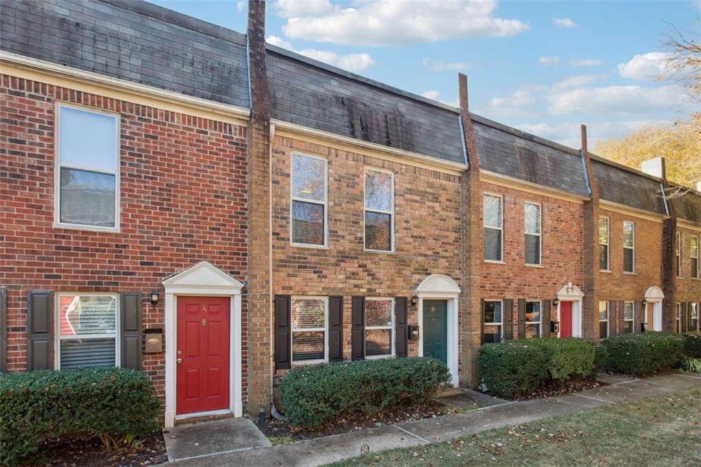 155 N River Unit B, Sandy Springs, Georgia 30350, 2 Bedrooms Bedrooms, ,2 BathroomsBathrooms,Residential,Sold,155 N River Unit B,7301789