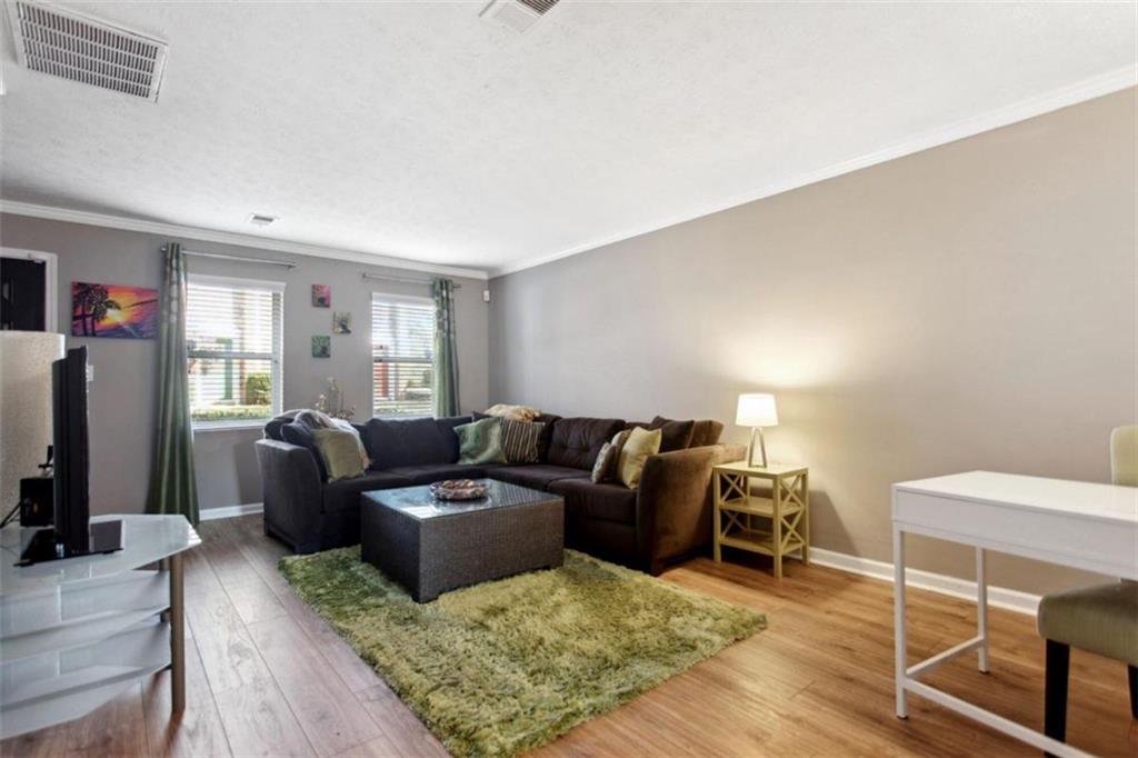 155 N River Unit B, Sandy Springs, Georgia 30350, 2 Bedrooms Bedrooms, ,2 BathroomsBathrooms,Residential,Sold,155 N River Unit B,7301789