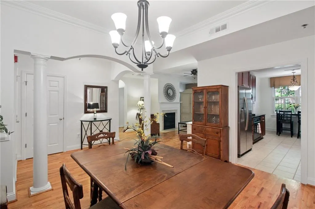 1735 Peachtree Street Ne Unit 121, Atlanta, Georgia 30309, 2 Bedrooms Bedrooms, ,2 BathroomsBathrooms,Residential,For Sale,1735 Peachtree Street Ne Unit 121,7623303