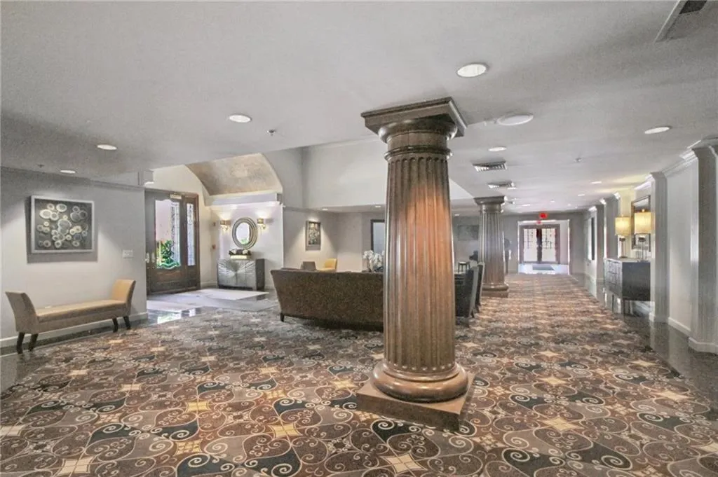 1735 Peachtree Street Ne Unit 121, Atlanta, Georgia 30309, 2 Bedrooms Bedrooms, ,2 BathroomsBathrooms,Residential,For Sale,1735 Peachtree Street Ne Unit 121,7623303