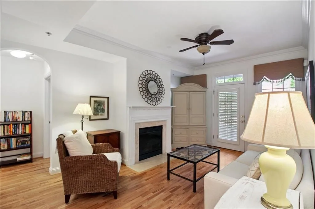 1735 Peachtree Street Ne Unit 121, Atlanta, Georgia 30309, 2 Bedrooms Bedrooms, ,2 BathroomsBathrooms,Residential,For Sale,1735 Peachtree Street Ne Unit 121,7623303