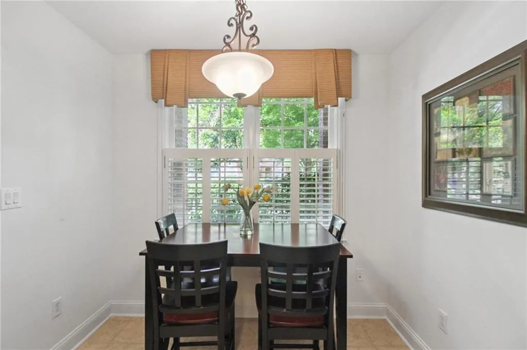 1735 Peachtree Street Ne Unit 121, Atlanta, Georgia 30309, 2 Bedrooms Bedrooms, ,2 BathroomsBathrooms,Residential,For Sale,1735 Peachtree Street Ne Unit 121,7623303