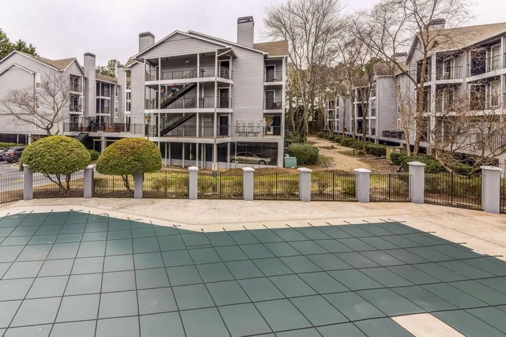 528 Granville Court Unit 528, Sandy Springs, Georgia 30328, 1 Bedroom Bedrooms, ,1 BathroomBathrooms,Residential,Sold,528 Granville Court Unit 528,5966060