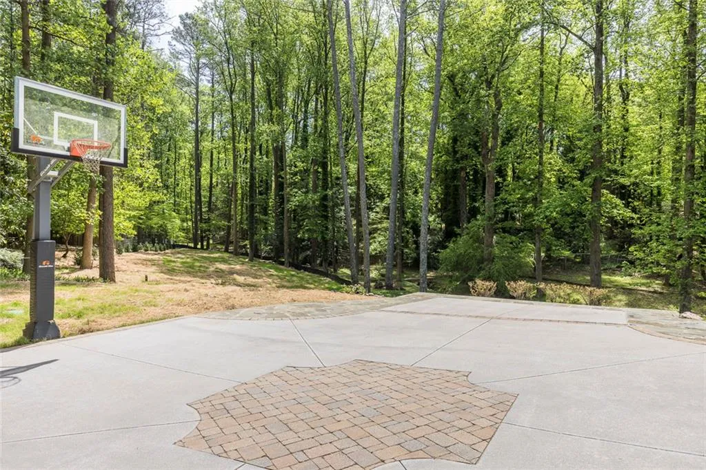 1915 Monticello Ne, Atlanta, Georgia 30350, 5 Bedrooms Bedrooms, ,5 BathroomsBathrooms,Residential,For Sale,1915 Monticello Ne,7751838