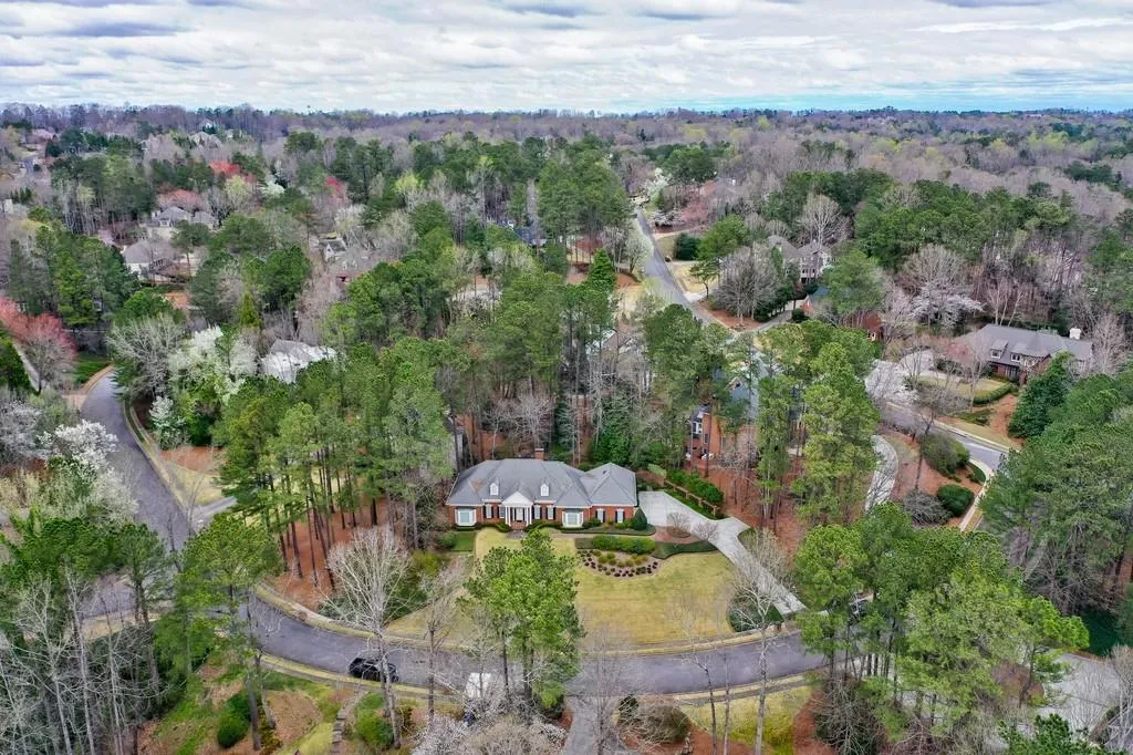5465 New Wellington Close, Sandy Springs, Georgia 30327, 5 Bedrooms Bedrooms, ,4 BathroomsBathrooms,Residential,Sold,5465 New Wellington Close,6975098