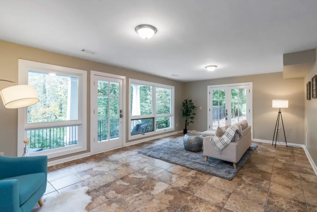 305 River Knoll Drive, Sandy Springs, Georgia 30328, 5 Bedrooms Bedrooms, ,4 BathroomsBathrooms,Residential,Sold,305 River Knoll Drive,6806590