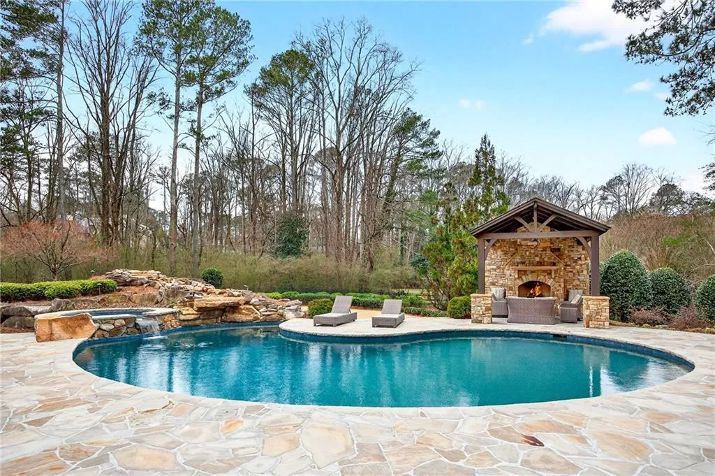 5148 Powers Ferry Road, Sandy Springs, Georgia 30327, 5 Bedrooms Bedrooms, ,7 BathroomsBathrooms,Residential,For Sale,5148 Powers Ferry Road,7731162