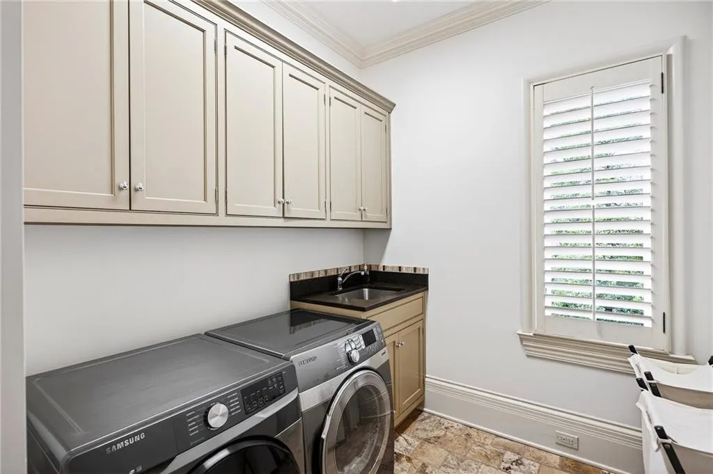 5148 Powers Ferry Road, Sandy Springs, Georgia 30327, 5 Bedrooms Bedrooms, ,7 BathroomsBathrooms,Residential,For Sale,5148 Powers Ferry Road,7731162