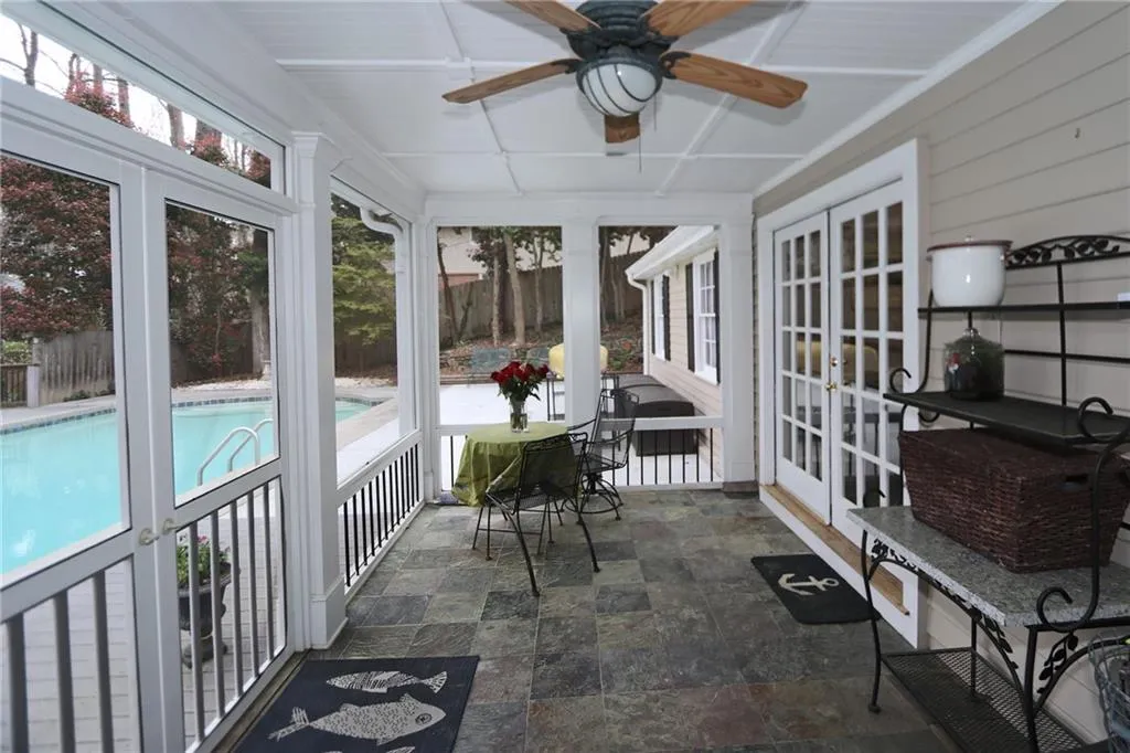 6260 River Overlook Drive, Atlanta, Georgia 30328, 4 Bedrooms Bedrooms, ,3 BathroomsBathrooms,Residential,Sold,6260 River Overlook Drive,6503992