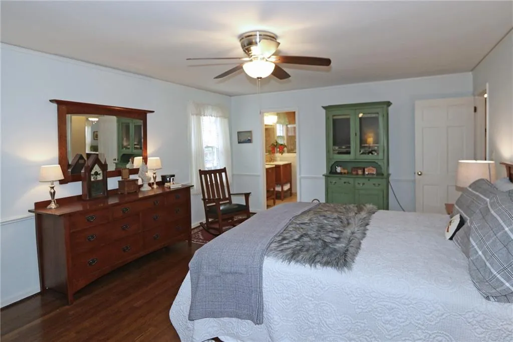 6260 River Overlook Drive, Atlanta, Georgia 30328, 4 Bedrooms Bedrooms, ,3 BathroomsBathrooms,Residential,Sold,6260 River Overlook Drive,6503992