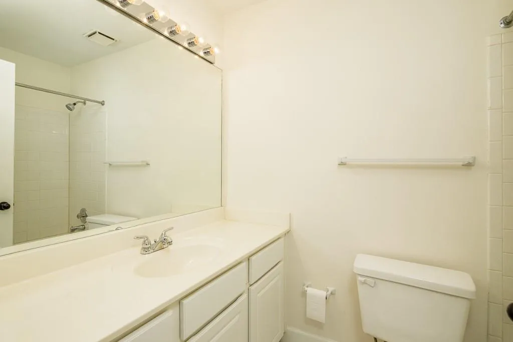 118 Mount Vernon Circle Unit 118, Sandy Springs, Georgia 30338, 2 Bedrooms Bedrooms, ,2 BathroomsBathrooms,Residential,Sold,118 Mount Vernon Circle Unit 118,6661422