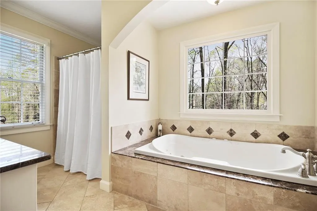 1625 Lazy River Lane, Sandy Springs, Georgia 30350, 5 Bedrooms Bedrooms, ,4 BathroomsBathrooms,Residential,Sold,1625 Lazy River Lane,6864788