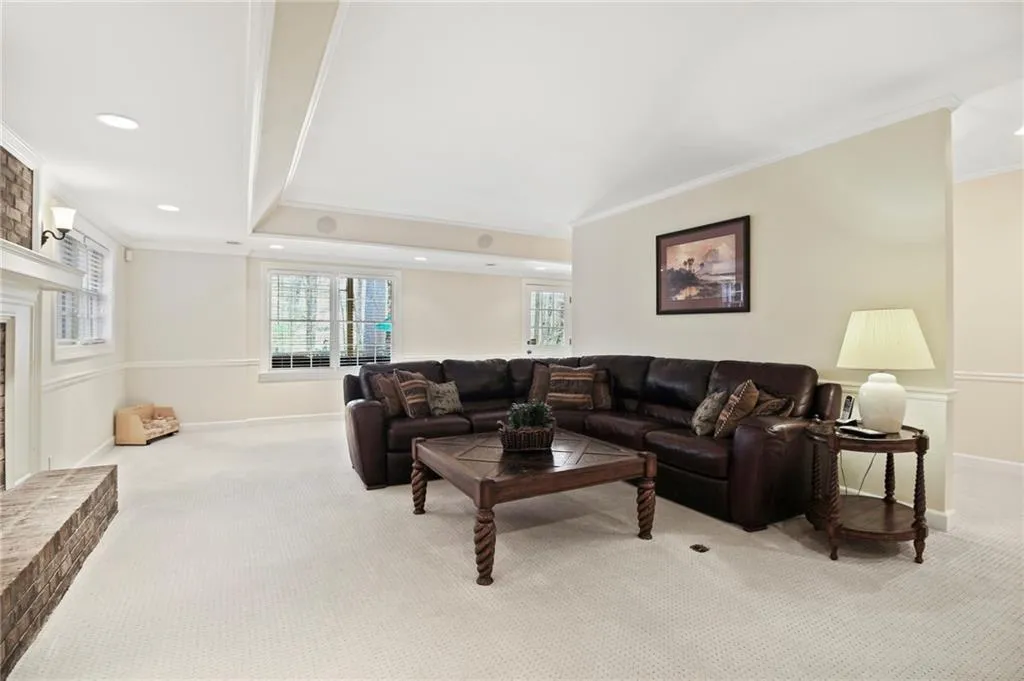 1625 Lazy River Lane, Sandy Springs, Georgia 30350, 5 Bedrooms Bedrooms, ,4 BathroomsBathrooms,Residential,Sold,1625 Lazy River Lane,6864788
