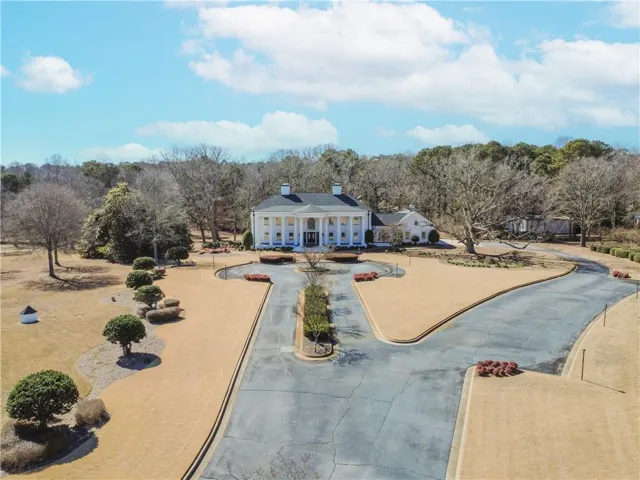 1445 Hillside Drive, Grayson, Georgia 30017
