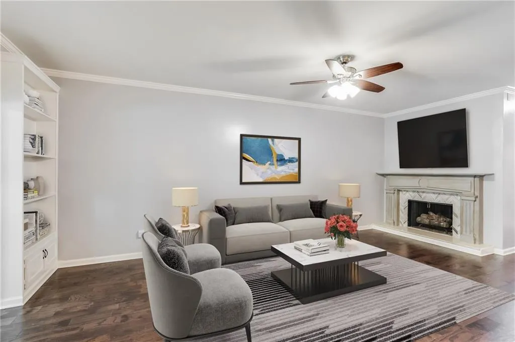 5243 Glenridge Drive, Atlanta, Georgia 30342, 3 Bedrooms Bedrooms, ,2 BathroomsBathrooms,Residential,Sold,5243 Glenridge Drive,6893454