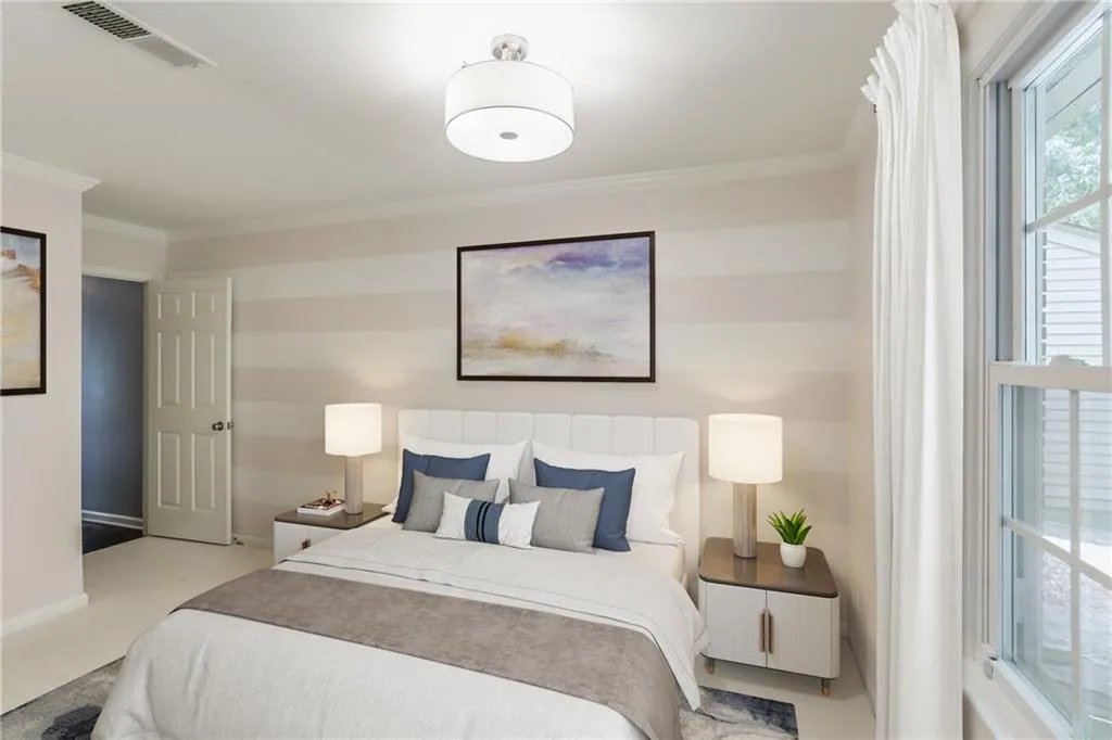 5243 Glenridge Drive, Atlanta, Georgia 30342, 3 Bedrooms Bedrooms, ,2 BathroomsBathrooms,Residential,Sold,5243 Glenridge Drive,6893454