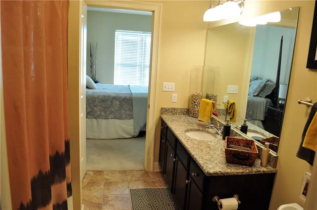 200 River Vista Drive Unit 724, Atlanta, Georgia 30339, 2 Bedrooms Bedrooms, ,2 BathroomsBathrooms,Residential,Sold,200 River Vista Drive Unit 724,5785304