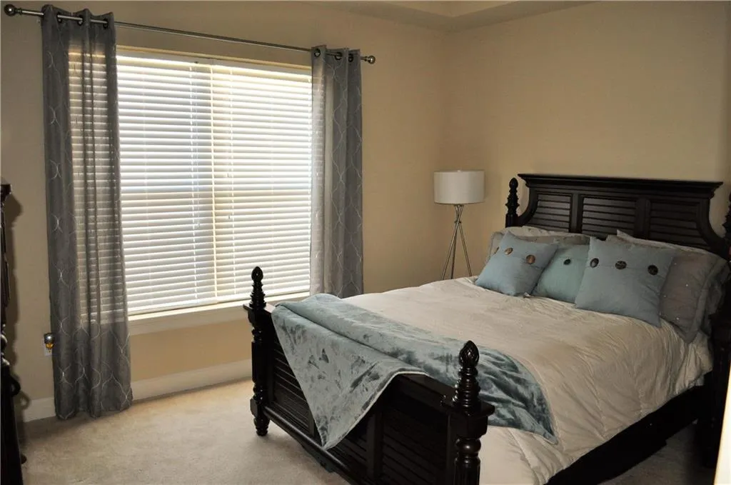 200 River Vista Drive Unit 724, Atlanta, Georgia 30339, 2 Bedrooms Bedrooms, ,2 BathroomsBathrooms,Residential,Sold,200 River Vista Drive Unit 724,5785304