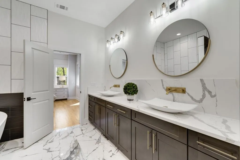 4201 Brookview Drive Se, Atlanta, Georgia 30339, 6 Bedrooms Bedrooms, ,5 BathroomsBathrooms,Residential,For Sale,4201 Brookview Drive Se,7597091