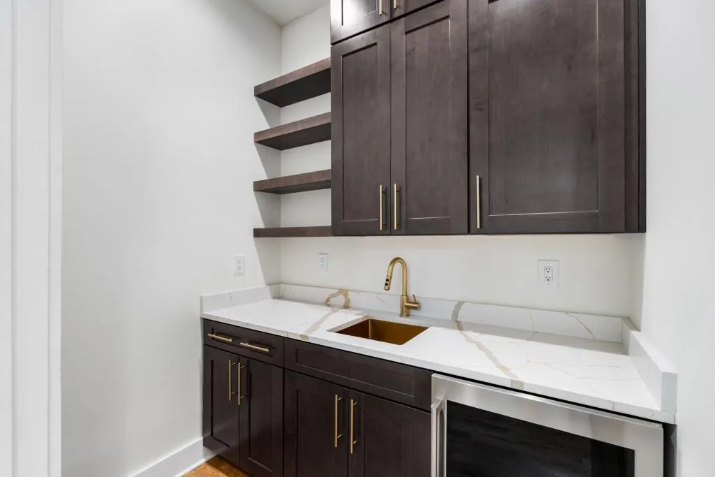4201 Brookview Drive Se, Atlanta, Georgia 30339, 6 Bedrooms Bedrooms, ,5 BathroomsBathrooms,Residential,For Sale,4201 Brookview Drive Se,7597091