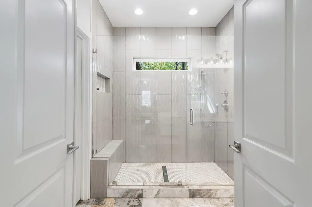 4201 Brookview Drive Se, Atlanta, Georgia 30339, 6 Bedrooms Bedrooms, ,5 BathroomsBathrooms,Residential,For Sale,4201 Brookview Drive Se,7597091