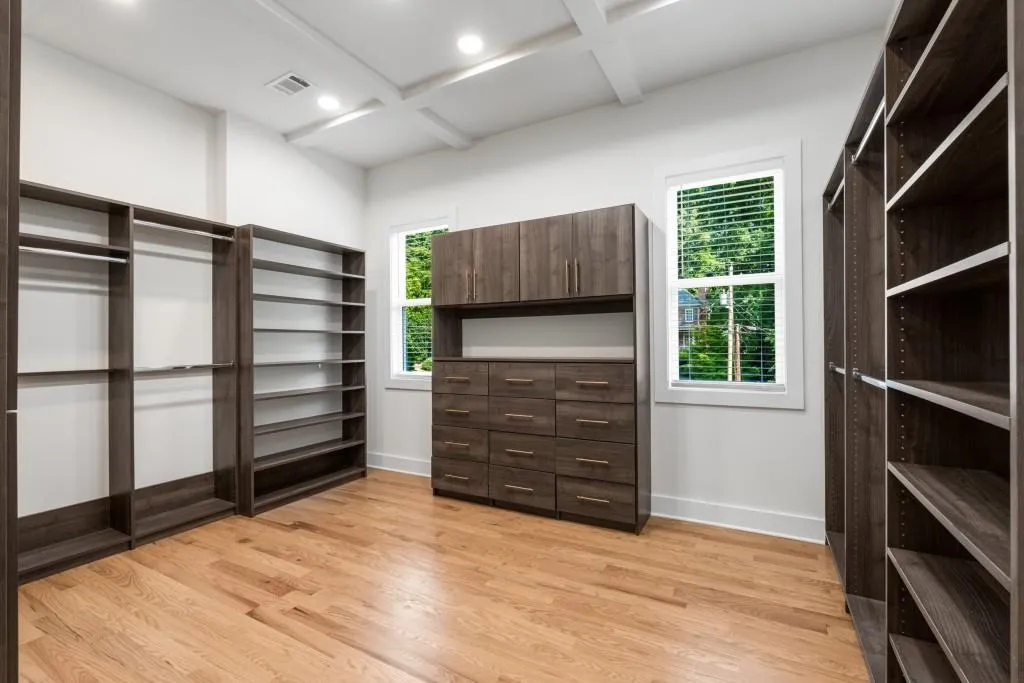 4201 Brookview Drive Se, Atlanta, Georgia 30339, 6 Bedrooms Bedrooms, ,5 BathroomsBathrooms,Residential,For Sale,4201 Brookview Drive Se,7597091