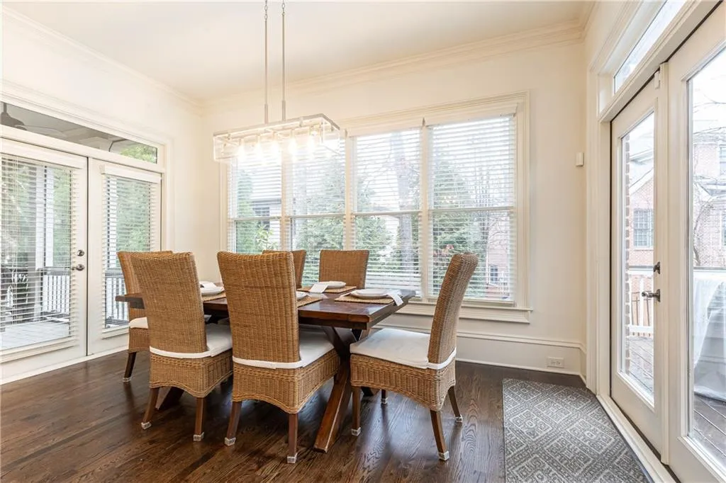 765 Glengate Place, Atlanta, Georgia 30328, 5 Bedrooms Bedrooms, ,5 BathroomsBathrooms,Residential,Sold,765 Glengate Place,7521707