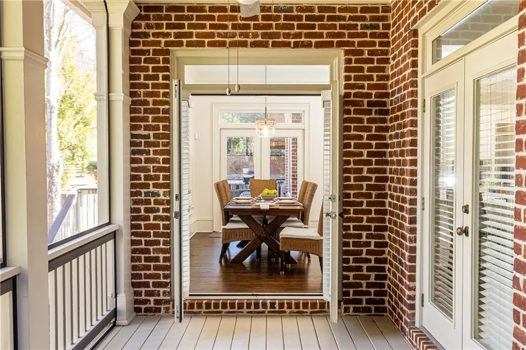 765 Glengate Place, Atlanta, Georgia 30328, 5 Bedrooms Bedrooms, ,5 BathroomsBathrooms,Residential,Sold,765 Glengate Place,7521707