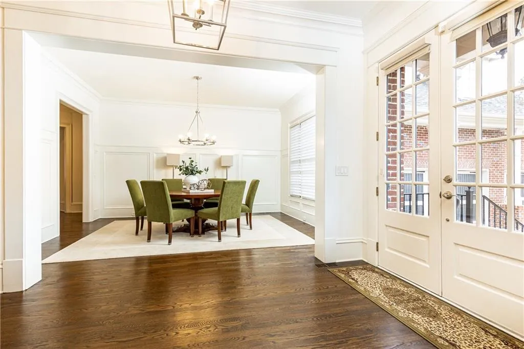 765 Glengate Place, Atlanta, Georgia 30328, 5 Bedrooms Bedrooms, ,5 BathroomsBathrooms,Residential,Sold,765 Glengate Place,7521707