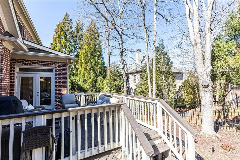 765 Glengate Place, Atlanta, Georgia 30328, 5 Bedrooms Bedrooms, ,5 BathroomsBathrooms,Residential,Sold,765 Glengate Place,7521707