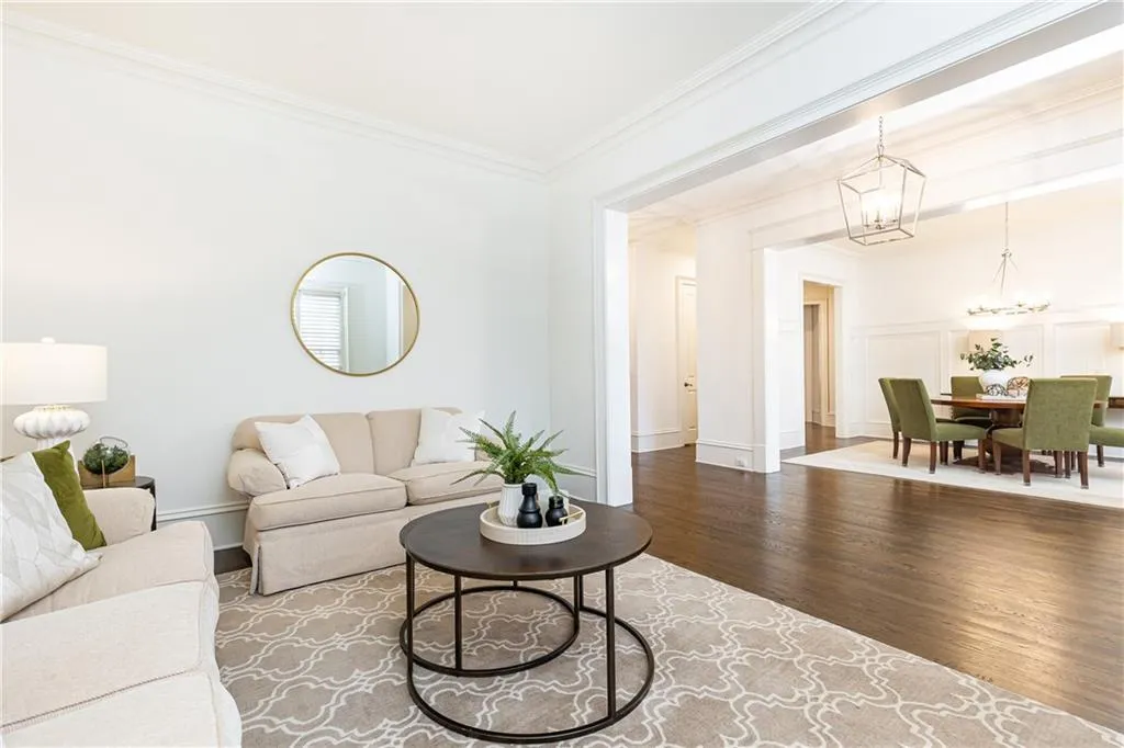 765 Glengate Place, Atlanta, Georgia 30328, 5 Bedrooms Bedrooms, ,5 BathroomsBathrooms,Residential,Sold,765 Glengate Place,7521707