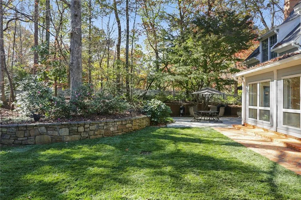 1710 Marlborough Drive, Sandy Springs, Georgia 30350, 6 Bedrooms Bedrooms, ,4 BathroomsBathrooms,Residential,Sold,1710 Marlborough Drive,6807411