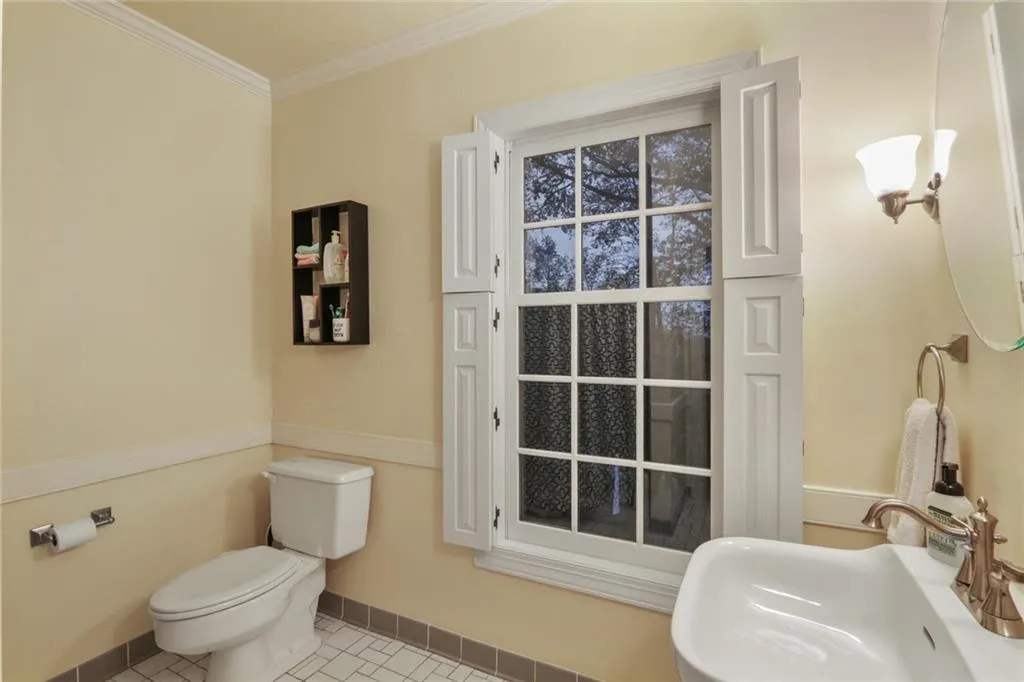 1710 Marlborough Drive, Sandy Springs, Georgia 30350, 6 Bedrooms Bedrooms, ,4 BathroomsBathrooms,Residential,Sold,1710 Marlborough Drive,6807411