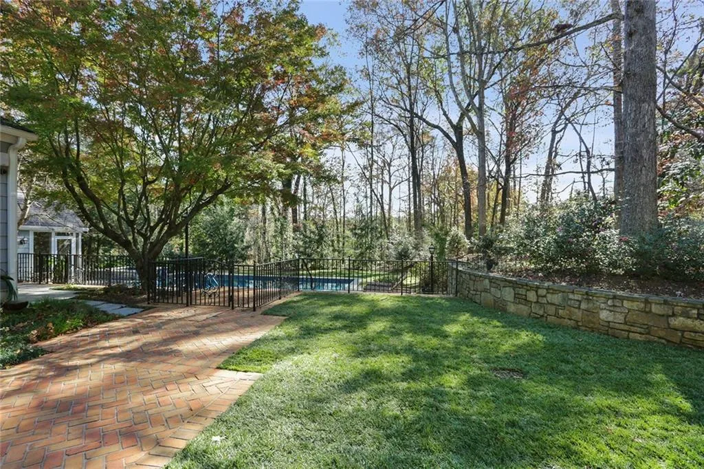 1710 Marlborough Drive, Sandy Springs, Georgia 30350, 6 Bedrooms Bedrooms, ,4 BathroomsBathrooms,Residential,Sold,1710 Marlborough Drive,6807411