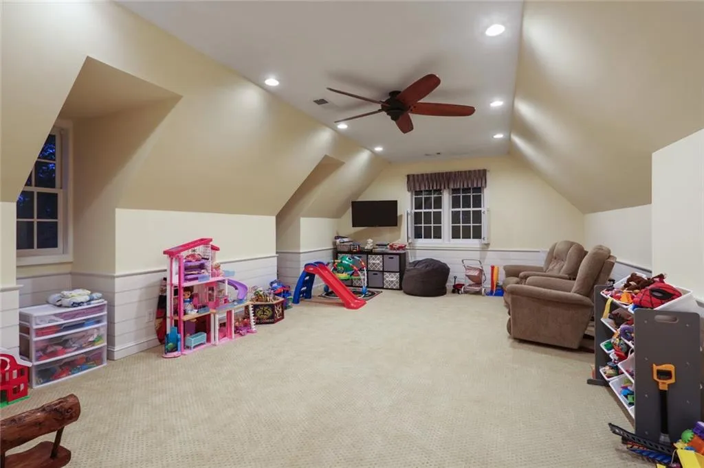 1710 Marlborough Drive, Sandy Springs, Georgia 30350, 6 Bedrooms Bedrooms, ,4 BathroomsBathrooms,Residential,Sold,1710 Marlborough Drive,6807411
