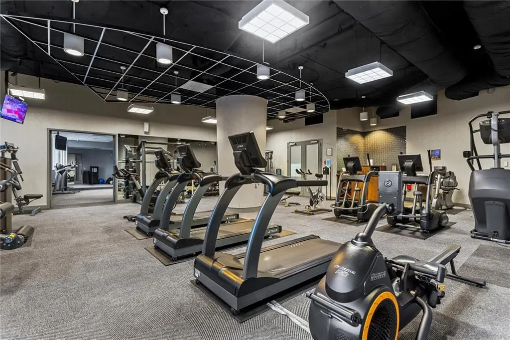 3338 Peachtree Road Ne Unit 702, Atlanta, Georgia 30326, 2 Bedrooms Bedrooms, 0 ,2 BathroomsBathrooms,Residential,For Sale,3338 Peachtree Road Ne Unit 702,7759443