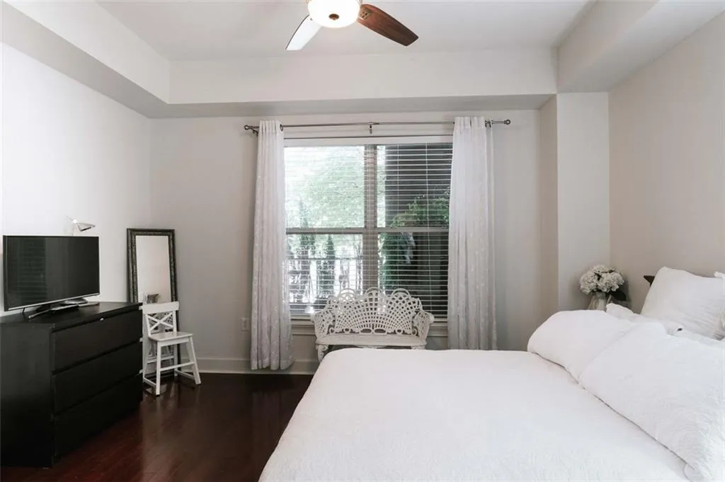 200 River Vista Drive Unit 304, Atlanta, Georgia 30339, 1 Bedroom Bedrooms, ,1 BathroomBathrooms,Residential,Sold,200 River Vista Drive Unit 304,6912865